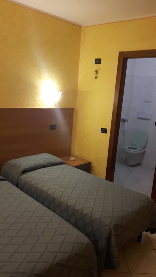 Hotel Armida Castenedolo Eksteriør bilde